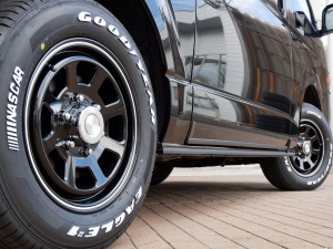 ハイエースバンDX　4WD　ディーゼル　丸目