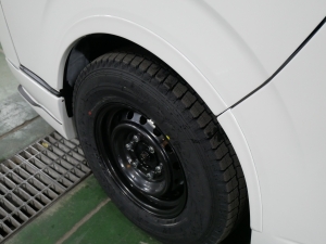 ハイエースバン新車一部改良後　ディーゼル四駆
