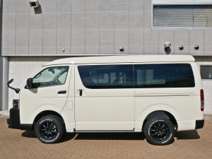 ハイエースワゴン10人乗りワゴン　車中泊できる街乗り仕様車
