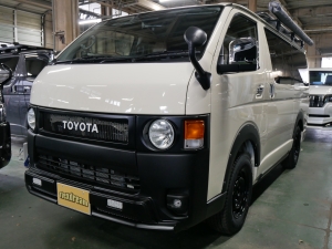 ハイエースＶディーゼル4WD　丸目カスタム　ネオクラシック