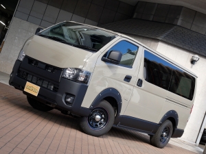 ハイエースバン新車一部改良後　ディーゼル四駆