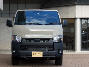 ハイエースバン新車一部改良後　ディーゼル四駆