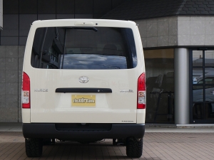 ハイエースバンディーゼル4WD　丸目カスタム　ネオクラシック