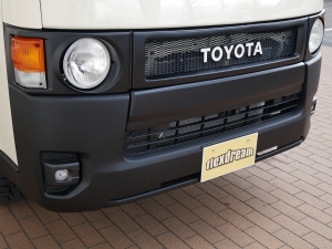 ハイエースバンディーゼル4WD　丸目カスタム　ネオクラシック