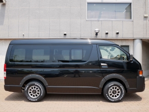 ハイエースワゴン新車アウトレットキャンピング　車中泊できる街乗り仕様車