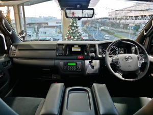 ハイエースバン新車アウトレット新車一部改良後　ディーゼル四駆