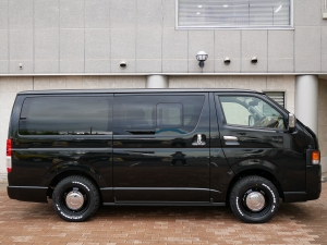 ハイエースバンディーゼル4WD　丸目カスタム　ネオクラシック