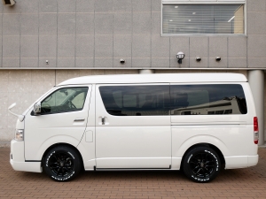 ハイエースワゴン１０人乗り　車中泊できる街乗り仕様車
