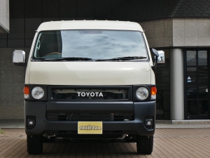ハイエースバン新車アウトレット特設カラーライトイエロー　安全装備付き