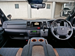 ハイエースバン新車一部改良後　ディーゼル四駆