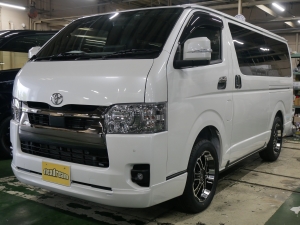 ハイエースＶ新車一部改良後　ディーゼル四駆