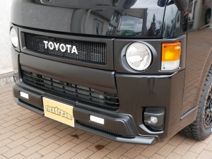 ハイエースバンディーゼル4WD　丸目カスタム　ネオクラシック