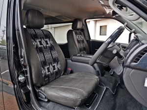 ハイエースバンディーゼル4WD　丸目カスタム　ネオクラシック