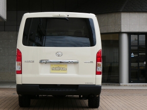 ハイエースバン新車アウトレットディーゼル4WD　丸目カスタム　ネオクラシック