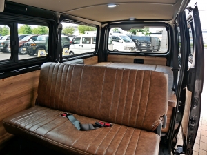 ハイエースバンDX　4WD　ディーゼル　丸目
