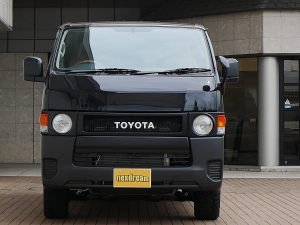 ハイエースバンDX　4WD　ディーゼル　丸目
