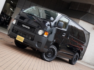 ハイエースバンDX　4WD　ディーゼル　丸目