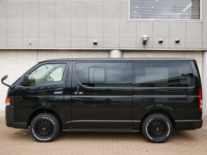 ハイエースバンDX　4WD　ディーゼル　丸目