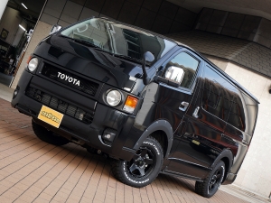 ハイエースバンディーゼル4WD　丸目カスタム　ネオクラシック