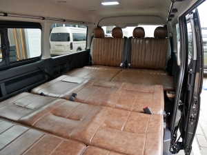 ハイエースワゴン１０人乗り　車中泊できる街乗り仕様車