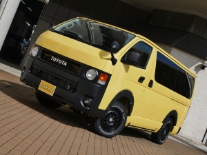 ハイエースバンディーゼル4WD　丸目カスタム　ネオクラシック