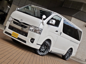 ハイエースバン新車一部改良後　ディーゼル四駆