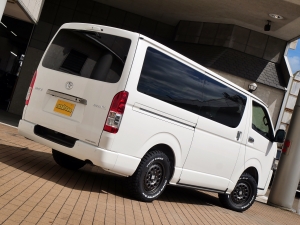 ハイエースバン新車一部改良後　ディーゼル四駆