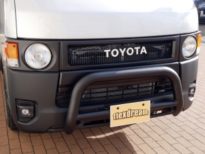 ハイエースバンディーゼル4WD　丸目カスタム　ネオクラシック