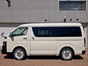ハイエースワゴン10人乗りワゴン　車中泊できる街乗り仕様車