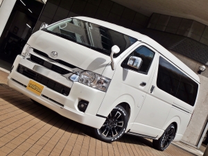 ハイエースワゴン１０人乗り　車中泊できる街乗り仕様車