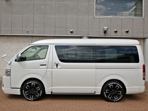 ハイエースワゴン１０人乗り　車中泊できる街乗り仕様車