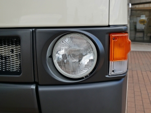 ハイエースバンディーゼル4WD　丸目カスタム　ネオクラシック