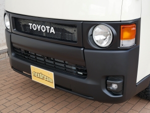 ハイエースバンディーゼル4WD　丸目カスタム　ネオクラシック
