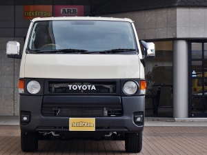 ハイエースバンディーゼル4WD　ベッドキット　車中泊