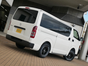 ハイエースバンDX　4WD　ディーゼル　丸目