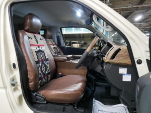 ハイエースバンディーゼル4WD　ネオクラシック