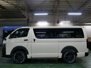 ハイエースバンディーゼル4WD　ネオクラシック