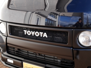 ハイエースバン新車アウトレットディーゼル4WD　丸目カスタム　ネオクラシック