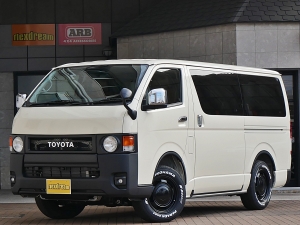 ハイエースＶディーゼル4WD　丸目カスタム　ネオクラシック
