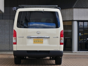 ハイエースバンディーゼル4WD　RAYS　スーパーGL
