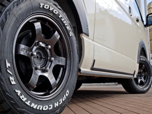 ハイエースバンディーゼル4WD　RAYS　スーパーGL