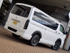ハイエースバン新車一部改良後　ディーゼル四駆