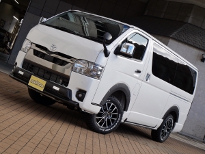 ハイエースバン新車一部改良後　ディーゼル四駆