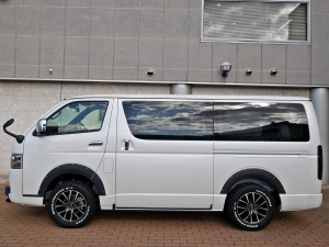 ハイエースバン新車一部改良後　ディーゼル四駆