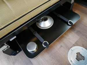ハイエースバン特設カラーライトイエロー　安全装備付き