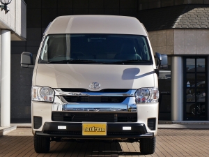 ハイエースバンスパロン　4WD　ディーゼル