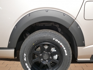 ハイエースバンスパロン　4WD　ディーゼル