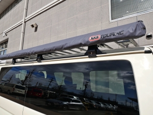 ハイエースバンディーゼル4WD　丸目カスタム　ネオクラシック