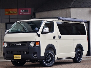 ハイエースＶディーゼル4WD　丸目カスタム　ネオクラシック