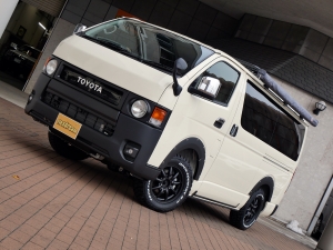ハイエースバンディーゼル4WD　丸目カスタム　ネオクラシック